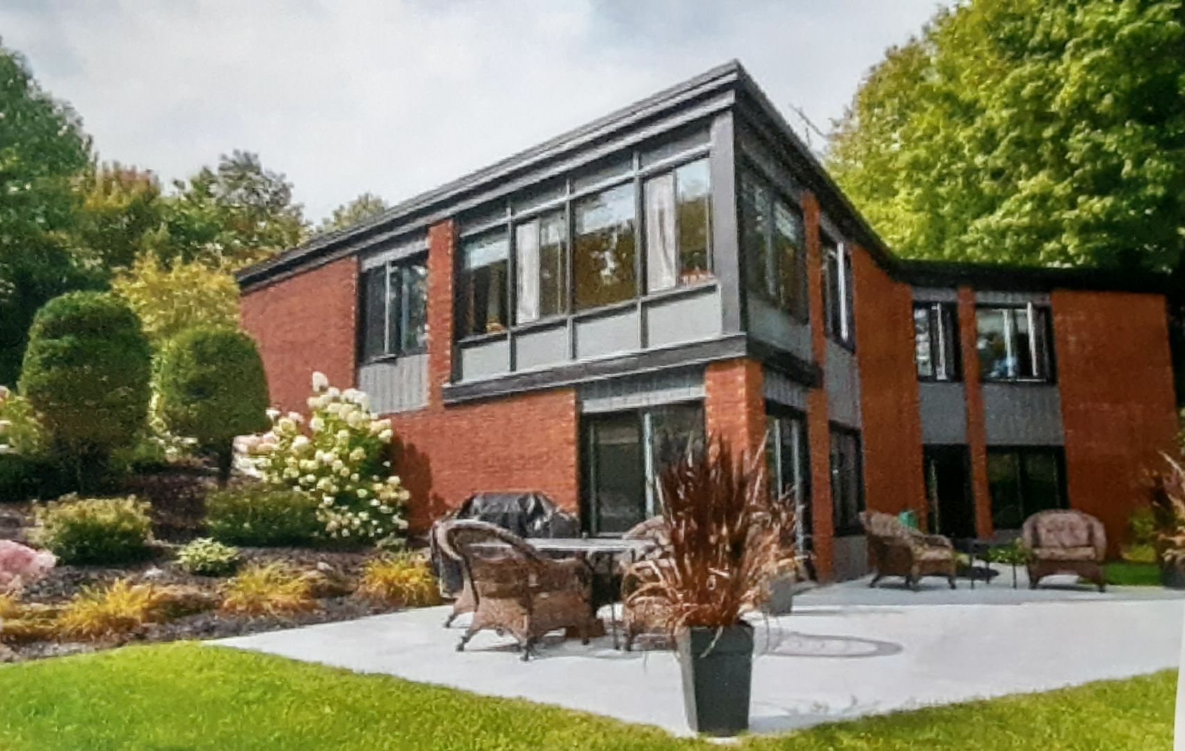 Racine, avant rno ext.