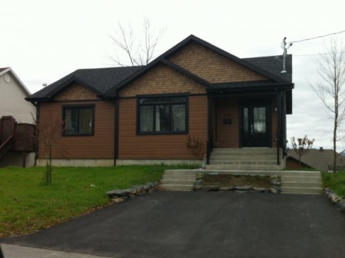 Porte et fentres noire