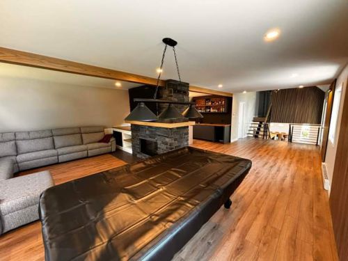 salon, mini bar, foyer 3 faces