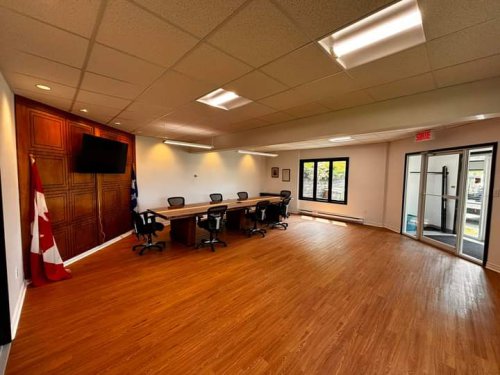 Nouveau plafond suspendu et clairage