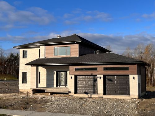 Sherbrooke avec Garage double